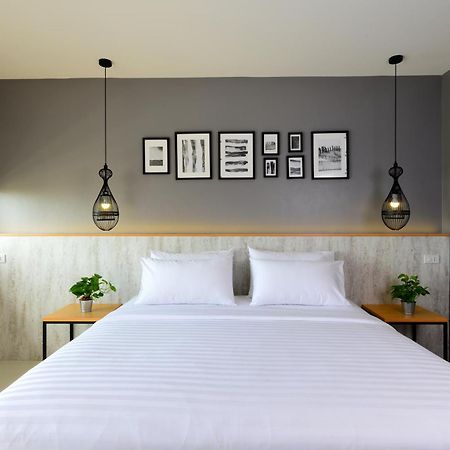 Hotel Ruenthip Pattaya Pokój zdjęcie