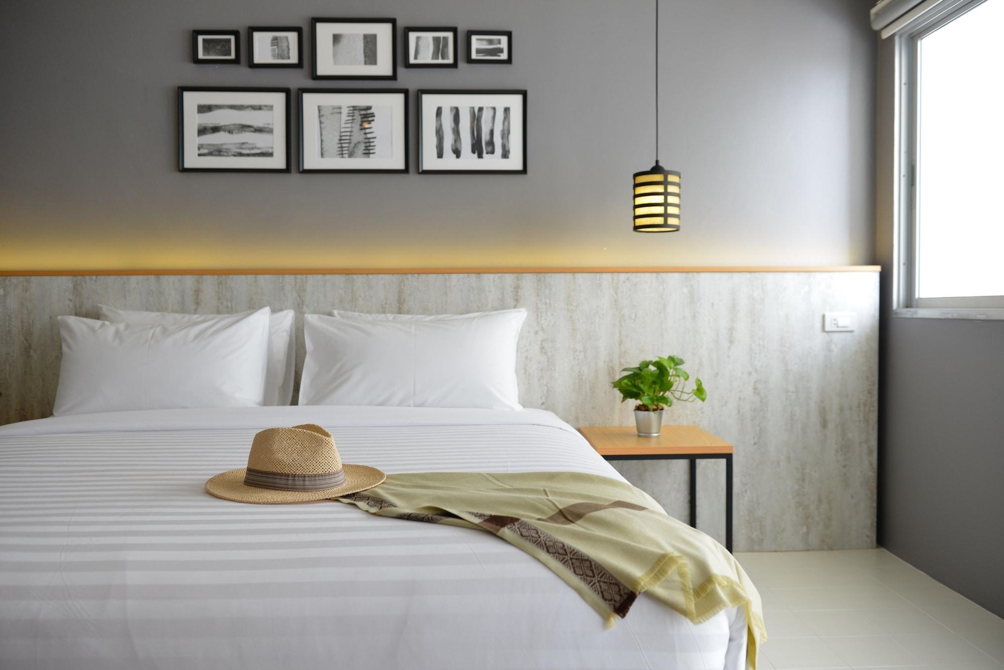 Hotel Ruenthip Pattaya Zewnętrze zdjęcie