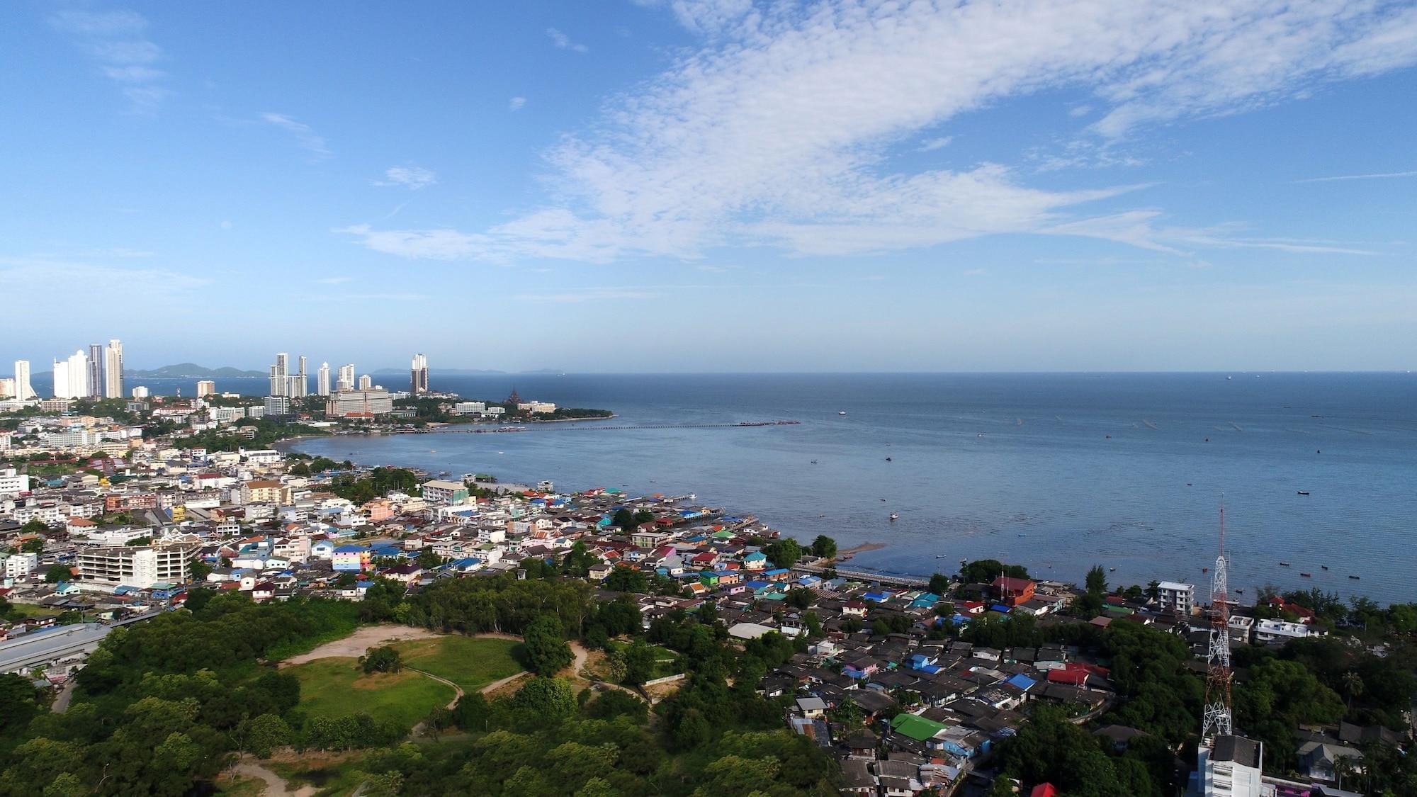Hotel Ruenthip Pattaya Zewnętrze zdjęcie