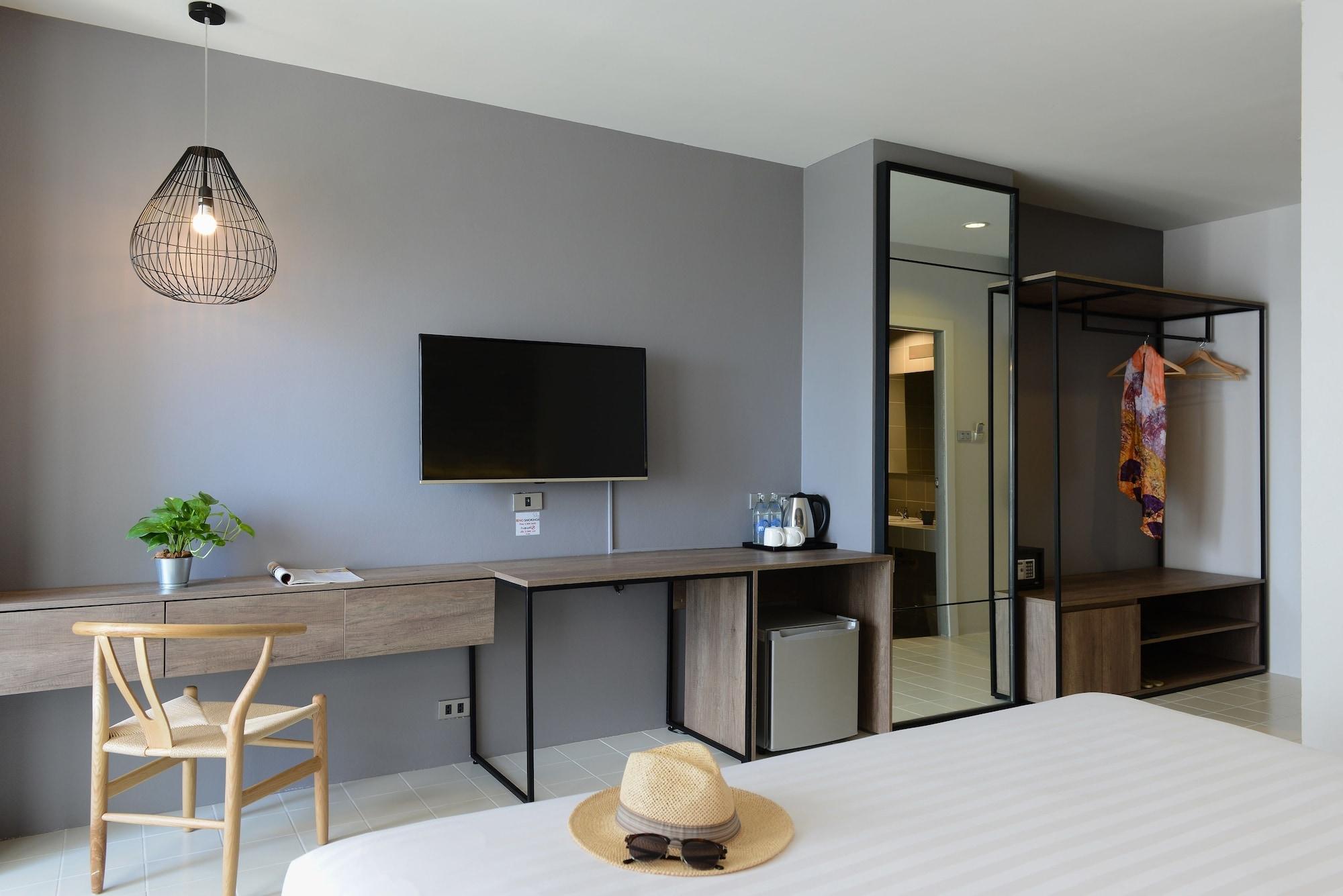 Hotel Ruenthip Pattaya Zewnętrze zdjęcie