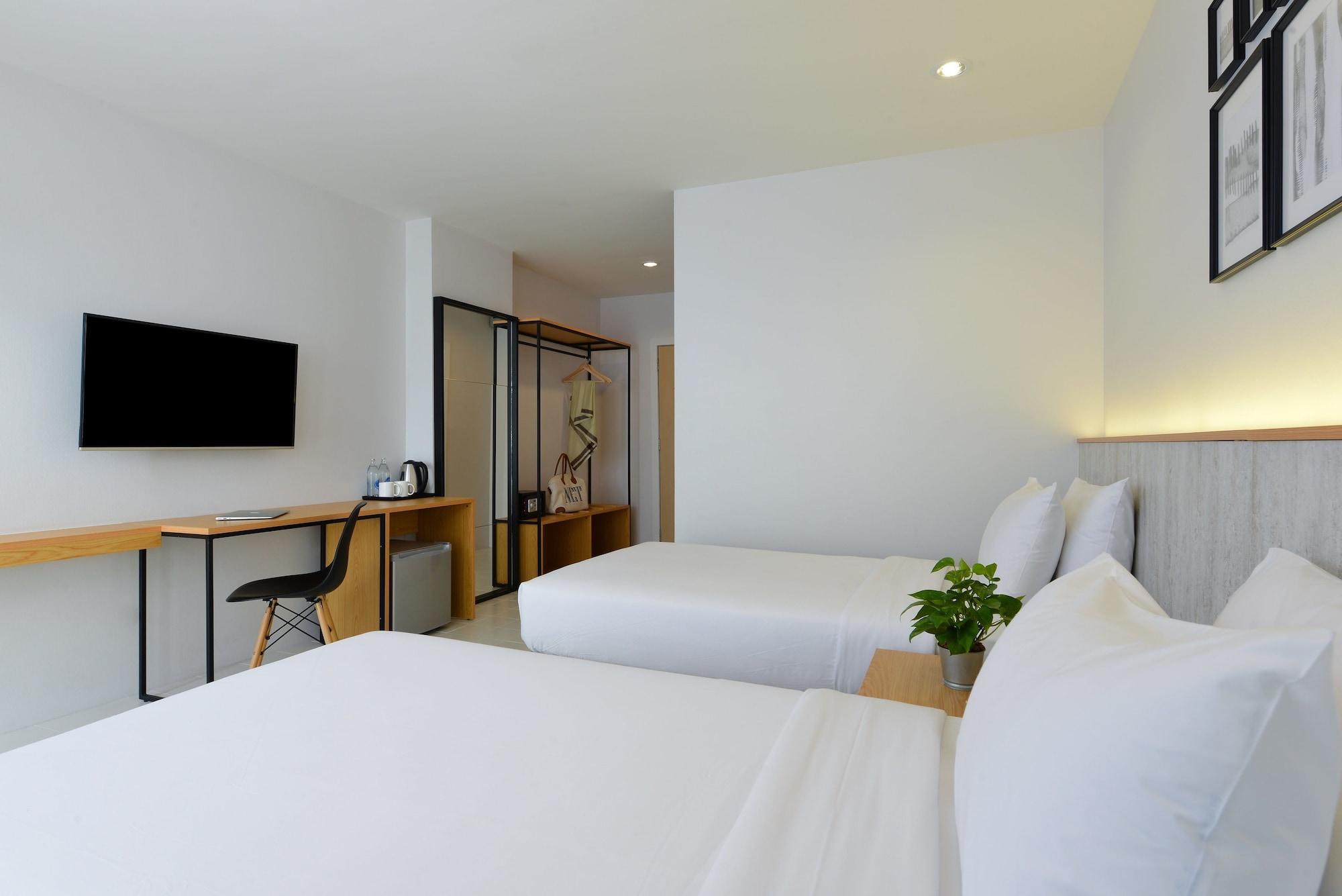 Hotel Ruenthip Pattaya Zewnętrze zdjęcie