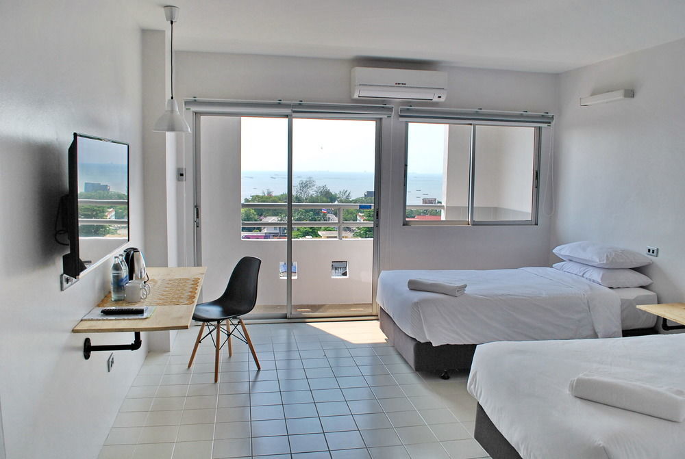 Hotel Ruenthip Pattaya Zewnętrze zdjęcie