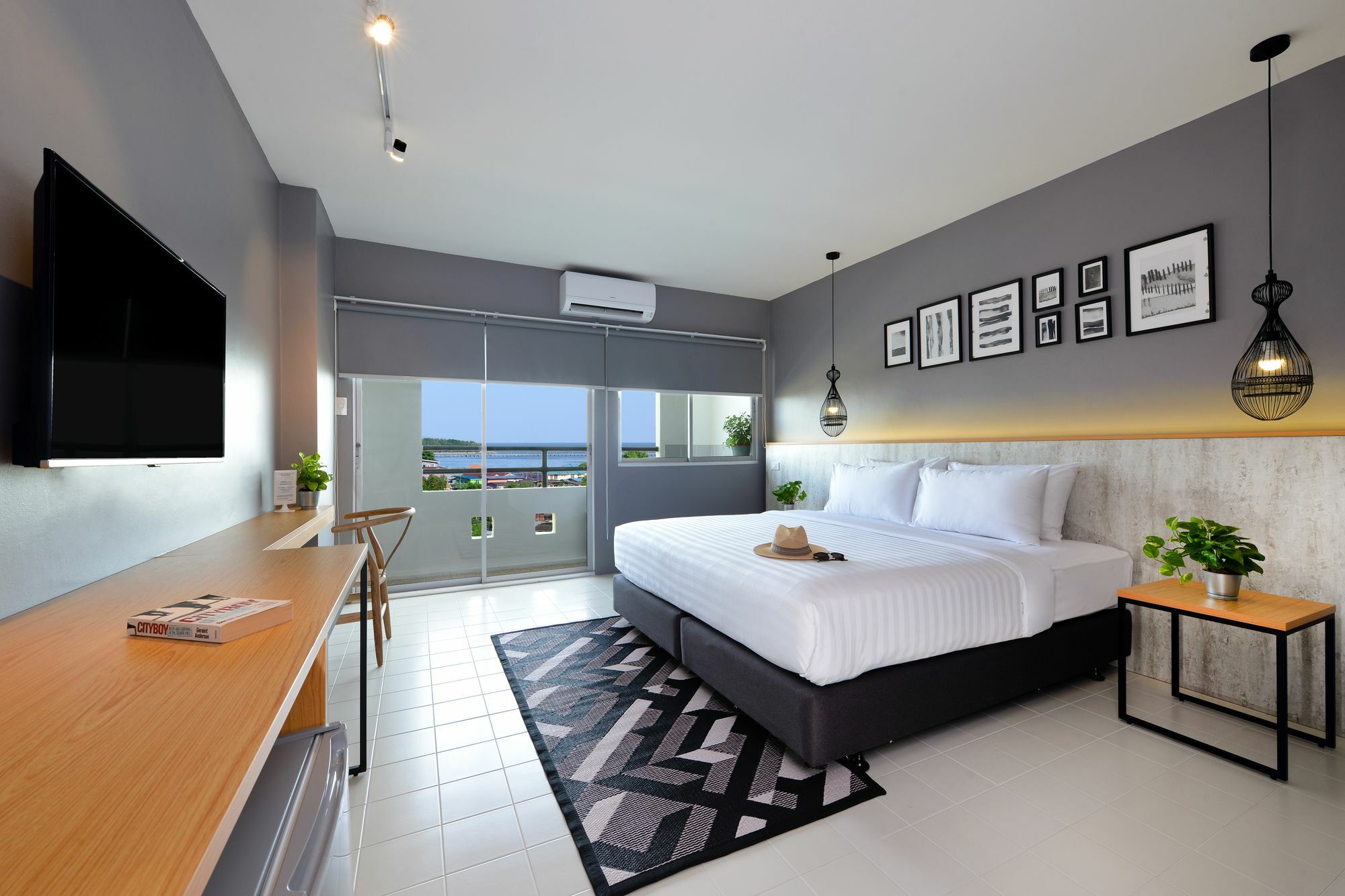 Hotel Ruenthip Pattaya Zewnętrze zdjęcie