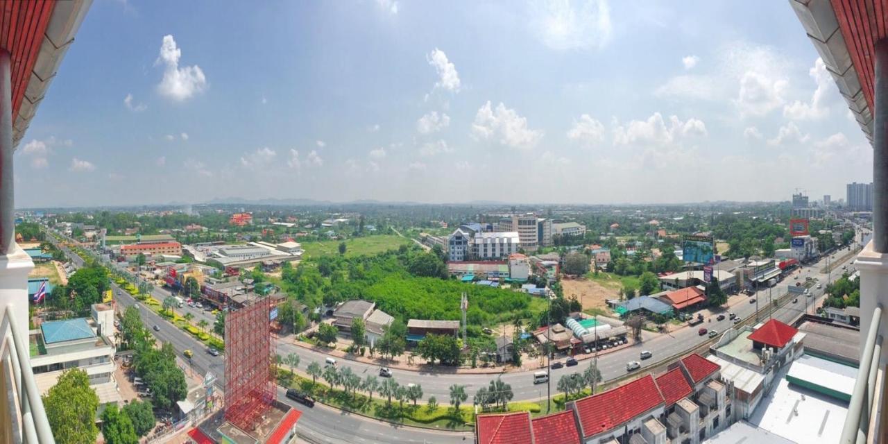 Hotel Ruenthip Pattaya Zewnętrze zdjęcie